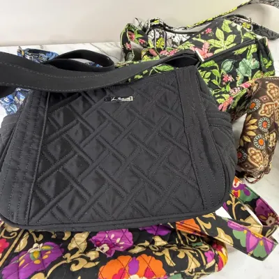 Large Lot of RETIRED Vera Bradley patterns Bags