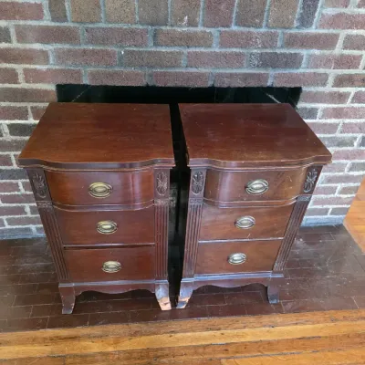 Vintage Serpentine Mahogany 3-Drawer Nightstands - Pair