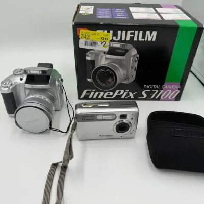 Vintage Y2K Digital Camera Lot - Fujifilm FinePix S3100 4.0MP Boxed & Concord Eye-Q 4060 AF