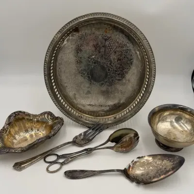 Mixed lot of vintage and antique silver-plated serving pieces and hollowware