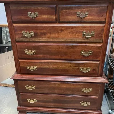 Traditional 7 drawer chest of drawers