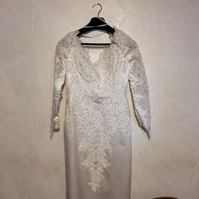 Vintage wedding dress 