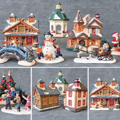 Cobblestone Corners And Greenbrier Christmas Village Figurines 