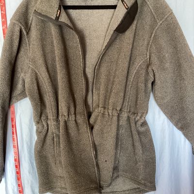 Sale Photo Thumbnail #406: L.L. Bean Outdoors gray fleece jacket featuring a full front zipper, high collar, front pockets, and an adjustable interior cinch drawstring waist. In good pre-owned condition with light signs of wear.