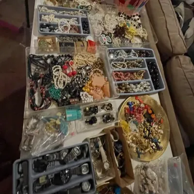Sale Photo Thumbnail #114