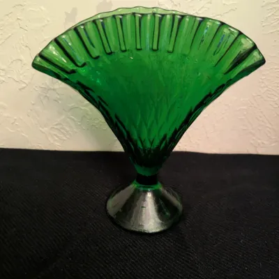 Vintage Emerald Green Glass Fan Vase
