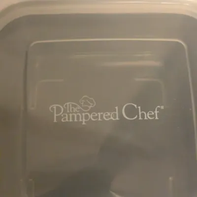 The Pampered Chef 1.5 Cup Leak-Proof Glass Container
