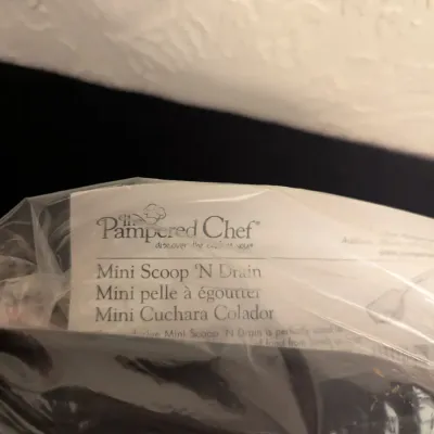 The Pampered Chef Mini Scoop 'N Drain - New in Package
