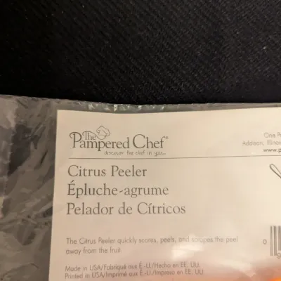 The Pampered Chef Citrus Peeler #1260 - New in Package