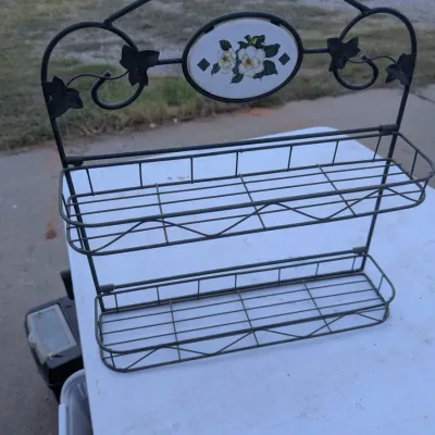 Vintage Metal 2-Tier Folding Spice Rack with Ceramic Magnolia Plaque