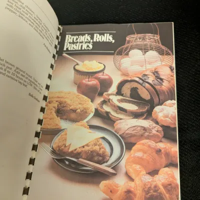 1987 Friendly Free Will Baptist Church Cookbook