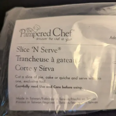 The Pampered Chef Slice 'N Serve #1166 - New in Package