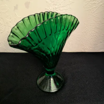 Vintage Emerald Green Glass Fan Vase