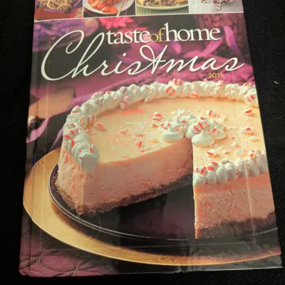 Taste of Home Christmas 2011 Cookbook