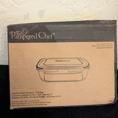 The Pampered Chef 8.25-Cup Leak-Proof Glass Container