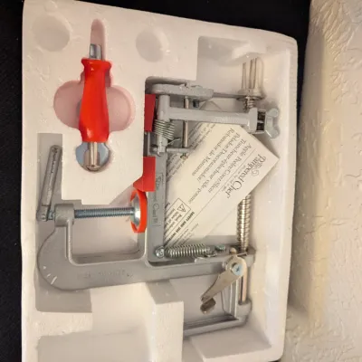 The Pampered Chef Apple Peeler, Corer, and Slicer