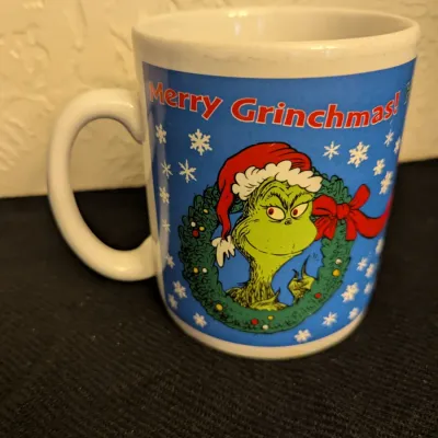 Vintage Hallmark Dr. Seuss How the Grinch Stole Christmas Mug