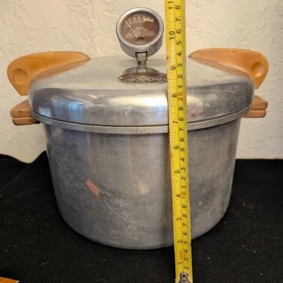 Vintage National Pressure Cooker Co. No. 5 Aluminum Canner with Inserts