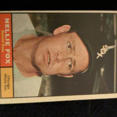 1961 Topps Nellie Fox #30 Chicago White Sox Baseball Card