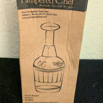 The Pampered Chef Food Chopper #2585 with Box & Manual