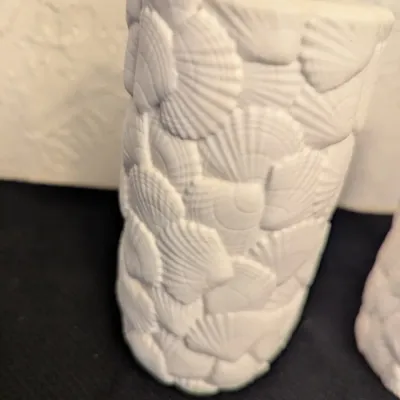 White Seashell Motif Soap Dispenser and Toothbrush Holder Set