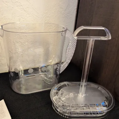 Pampered Chef Family-Size Quick-Stir Pitcher