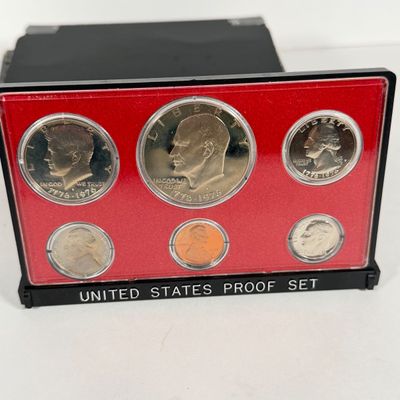 LOT 52: United States Mint Proof Sets - 1970s - Condition of Cases Varies