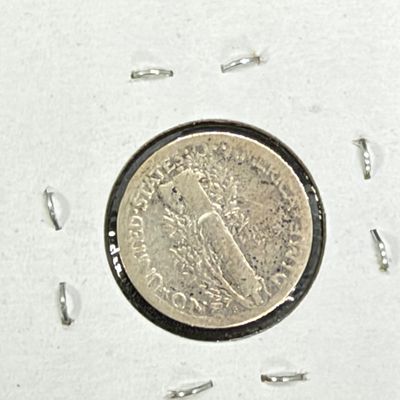 LOT 124: Collection of Mercury Dimes - 90% Silver - 12 U.S. Coins