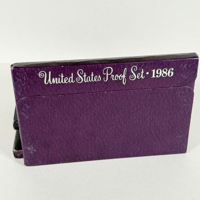 LOT 51: United States Mint Proof Sets - 1980s