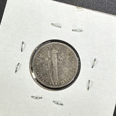 LOT 123: Collection of Mercury Dimes - 90% Silver - 12 U.S. Coins