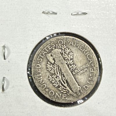 LOT 124: Collection of Mercury Dimes - 90% Silver - 12 U.S. Coins