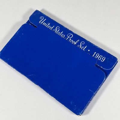 LOT 53: United States Mint Proof Sets - 1968-1971 - 40% Silver Half Dollars