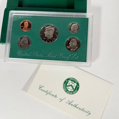 LOT 55: United States Mint Proof Sets - 1990s