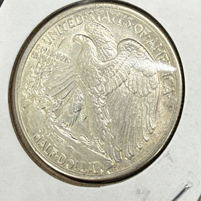 LOT 63: Collection of Walking Liberty Half Dollars - 90% Silver - Six U.S. Coins