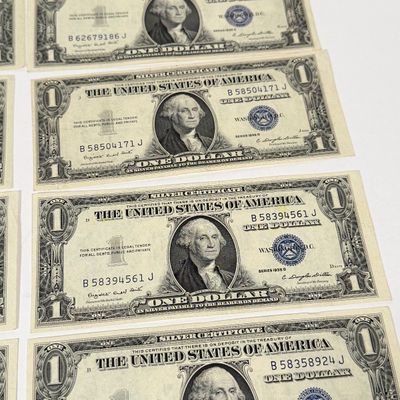 LOT 22: One Dollar U.S. Silver Certificate Bills (10) 1935