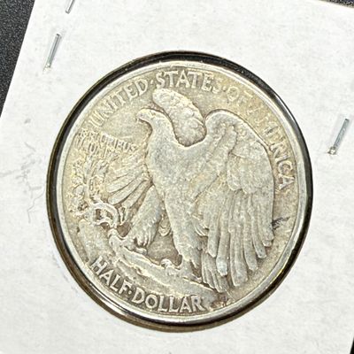 LOT 63: Collection of Walking Liberty Half Dollars - 90% Silver - Six U.S. Coins