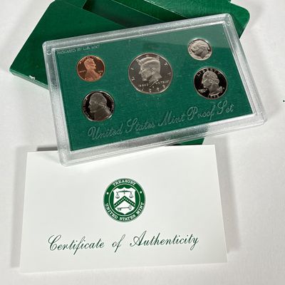 LOT 55: United States Mint Proof Sets - 1990s