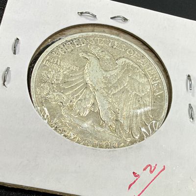 LOT 68: Collection of Walking Liberty Half Dollars - 90% Silver - Six U.S. Coins