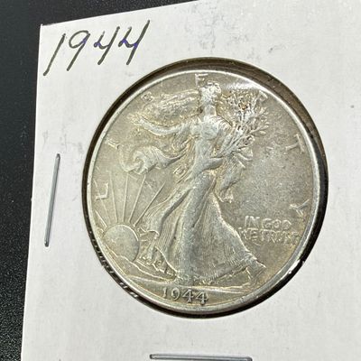 LOT62: Collection of Walking Liberty Half Dollars - 90% Silver - Six U.S. Coins