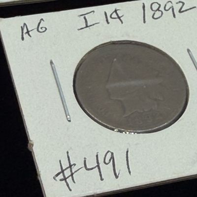 LOT 71: Mixed Lot of US Coins - Pennies and Nickels