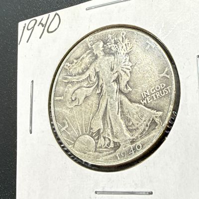 LOT 67: Collection of Walking Liberty Half Dollars - 90% Silver - Six U.S. Coins