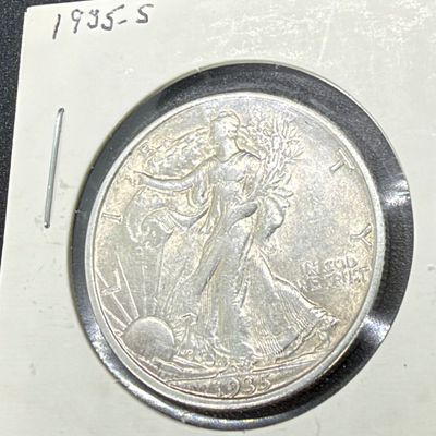 LOT 63: Collection of Walking Liberty Half Dollars - 90% Silver - Six U.S. Coins