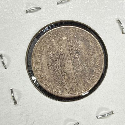 LOT 123: Collection of Mercury Dimes - 90% Silver - 12 U.S. Coins