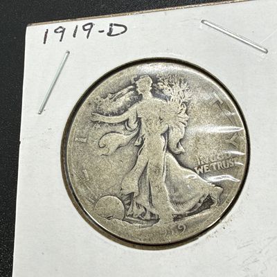 LOT 60: Collection of Walking Liberty Half Dollars - 90% Silver - Six U.S. Coins