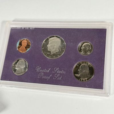 LOT 51: United States Mint Proof Sets - 1980s