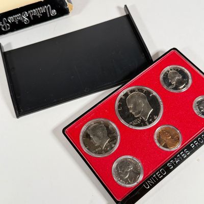 LOT 52: United States Mint Proof Sets - 1970s - Condition of Cases Varies