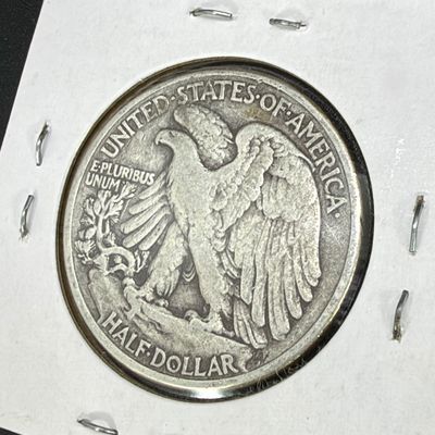 LOT 64: Collection of Walking Liberty Half Dollars - 90% Silver - Six U.S. Coins