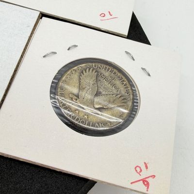 LOT 119:Five Standing Liberty 90% Silver US Quarters