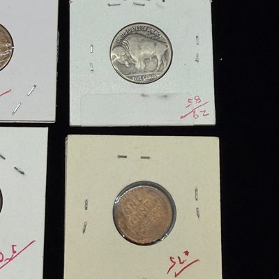 LOT 71: Mixed Lot of US Coins - Pennies and Nickels