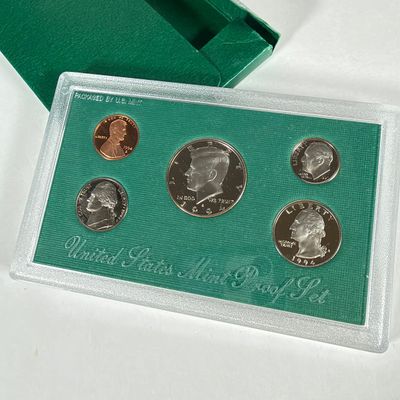 LOT 55: United States Mint Proof Sets - 1990s